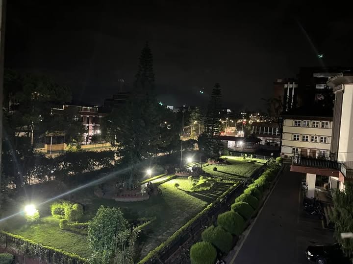मध्यरातमा संवैधानिक इजलास बस्दै, के आउला फैसला ?